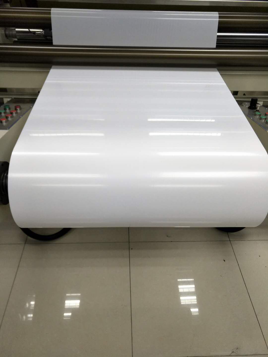 根據(jù)氟素離型膜的不同應(yīng)用，可分成三大類(lèi)